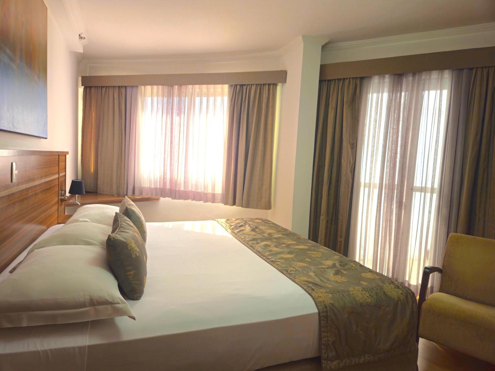 Faro Hotel São José dos Campos 外观 照片